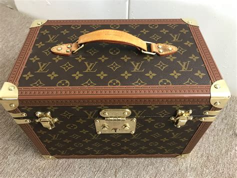 used louis vuitton makeup bag|Louis Vuitton hard makeup case.